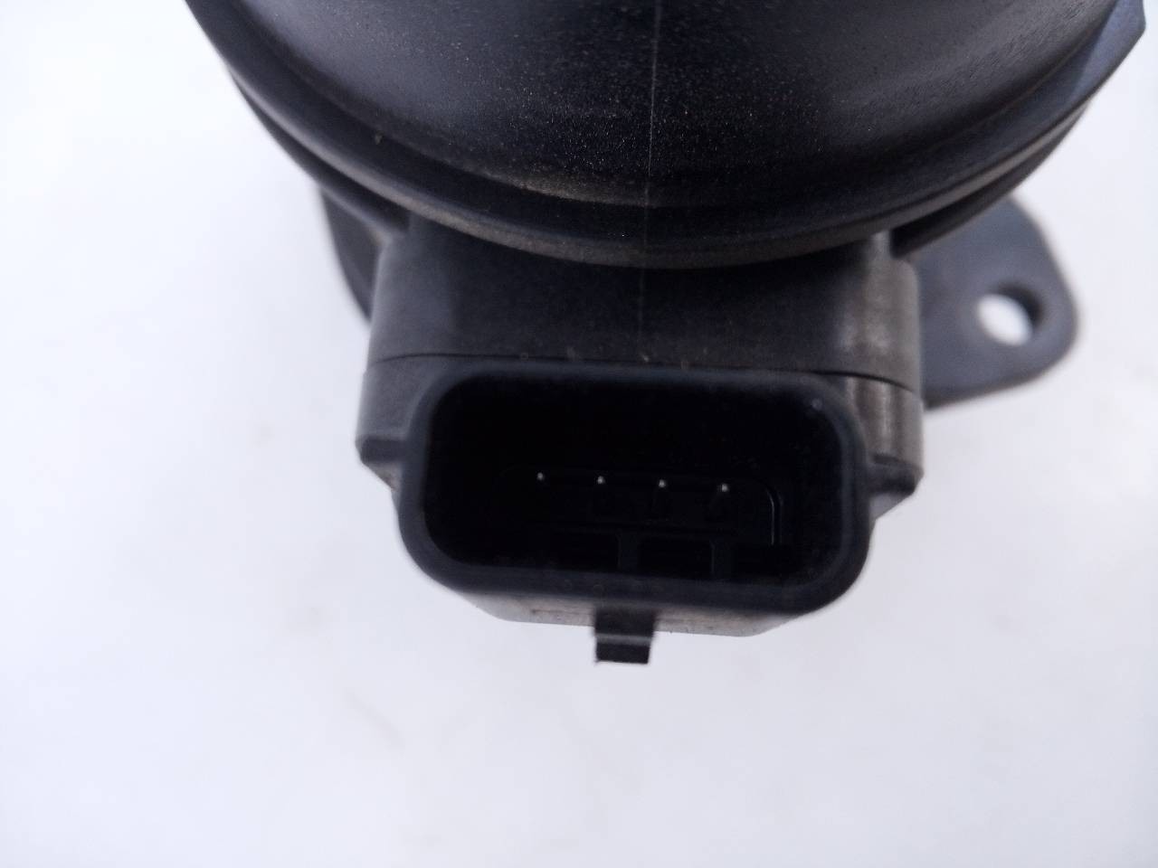 CAUDALIMETRO RENAULT CLIO IV 8200682558 / E2-A1-33-2 8200682558E2A1332 - Vista 3