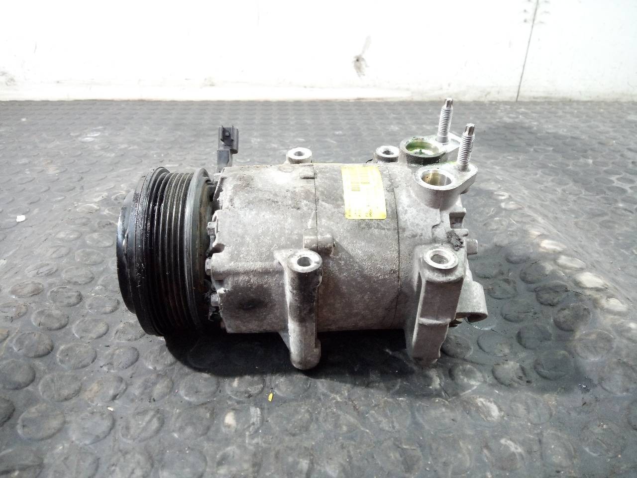 COMPRESOR AIRE ACONDICIONADO FORD FIESTA (CCN) AV1119D629AC / P3-A3-14-1 AV1119D629ACP3A3141