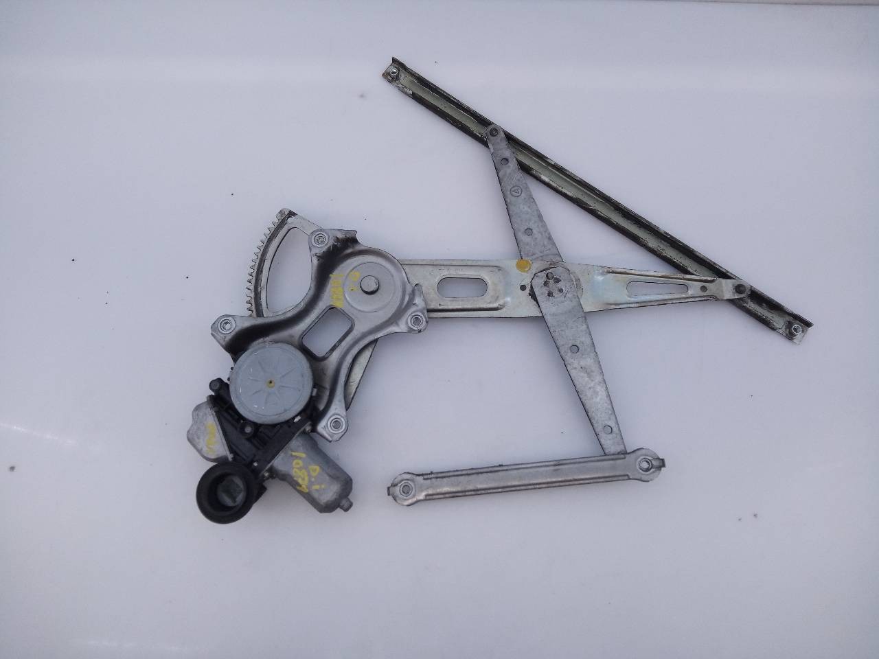 ELEVALUNAS DELANTERO IZQUIERDO TOYOTA PRIUS (NHW30) 8572047100 / E2-B4-61-1 / 0620202990T7202 8572047100E2B46110620202990T7202