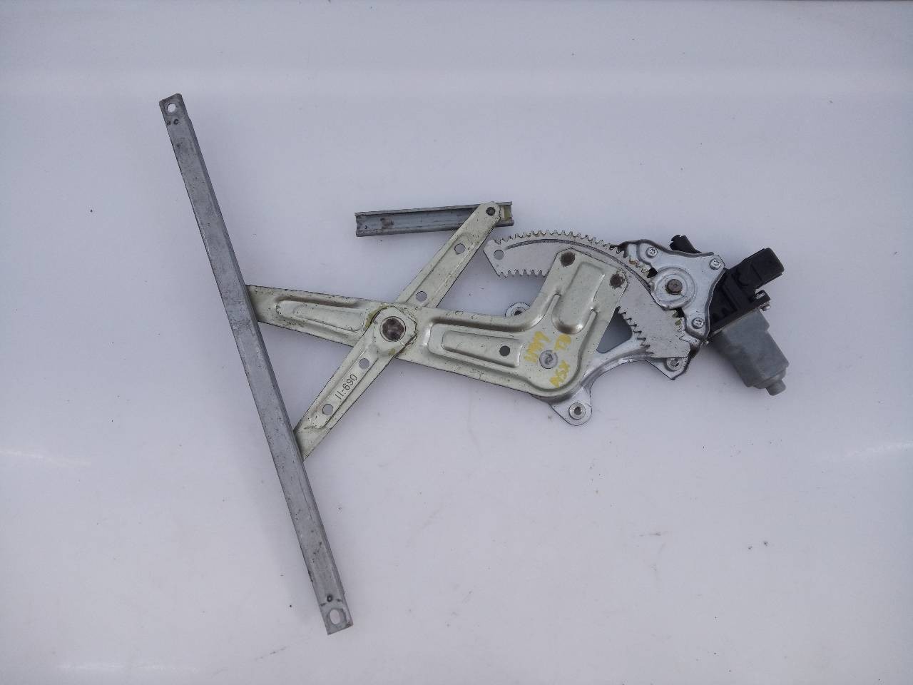 ELEVALUNAS TRASERO DERECHO MITSUBISHI ASX (GA0W) 5713A257 / E2-B4-60-1 5713A257E2B4601