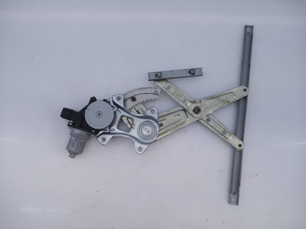 ELEVALUNAS TRASERO DERECHO MITSUBISHI ASX (GA0W) 5713A257 / E2-B4-60-1 5713A257E2B4601 - Vista 2
