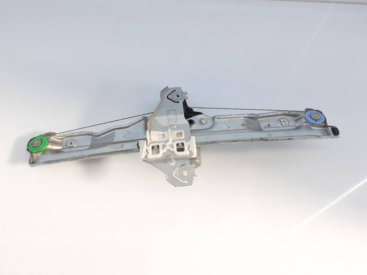 ELEVALUNAS TRASERO IZQUIERDO NISSAN QASHQAI (J11) 827014EA0A02 / E2-A4-10-1 827014EA0A02E2A4101 - Vista 3