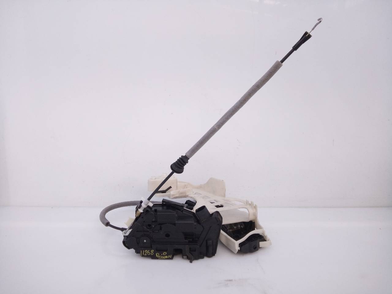 CERRADURA PUERTA DELANTERA DERECHA VOLKSWAGEN TIGUAN (5N2) 5N1837016F / E1-B6-44-1 5N1837016FE1B6441