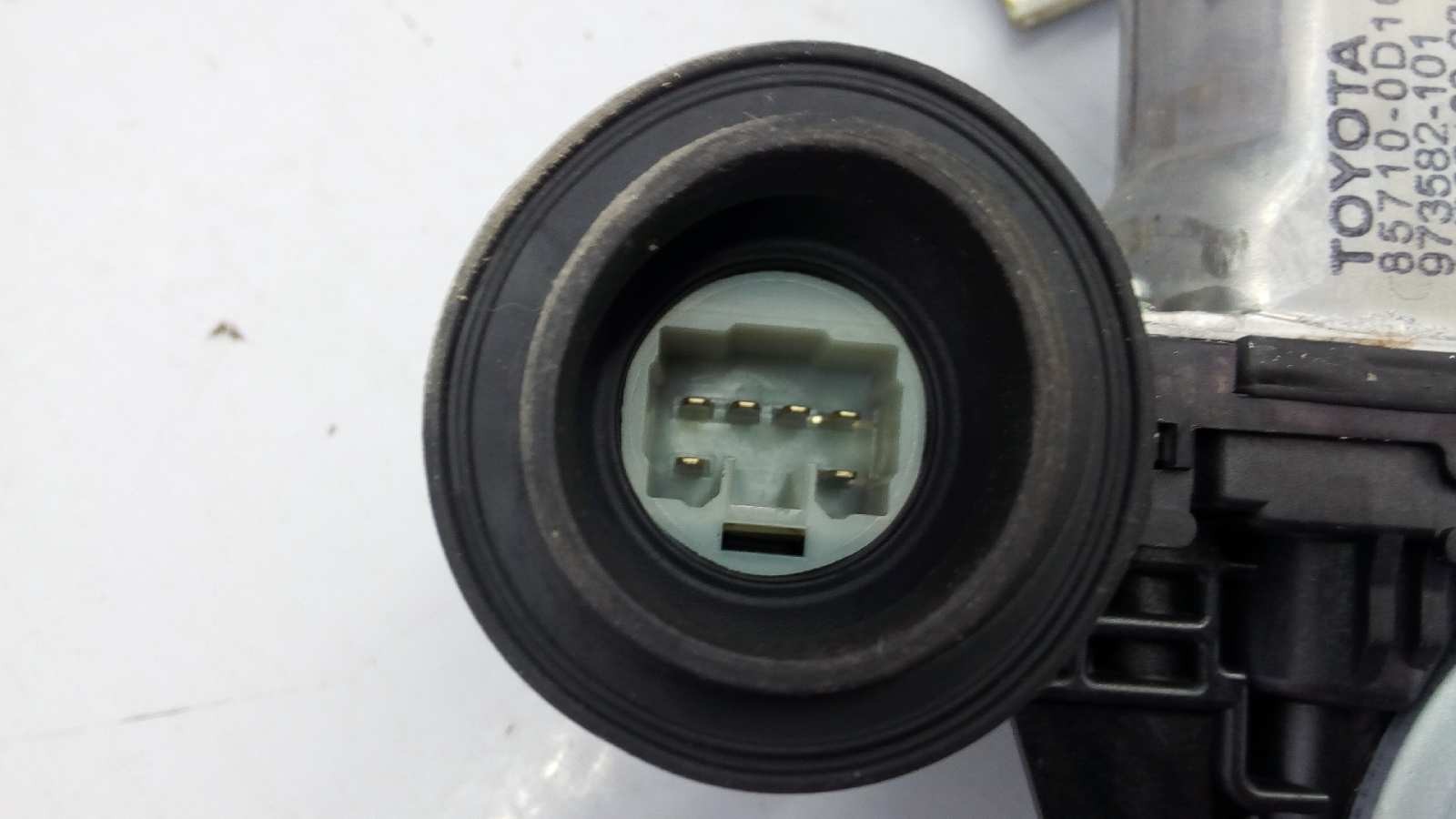 ELEVALUNAS DELANTERO DERECHO TOYOTA YARIS 857100D100 / E2-B4-18-1 / 973582101 857100D100E2B4181973582101 - Vista 3