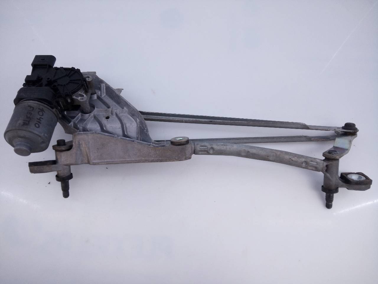 MOTOR LIMPIA DELANTERO FORD FIESTA (CB1) 0390241548 / E2-B3-15-2 / 8A6117B571AA 0390241548E2B31528A6117B571AA