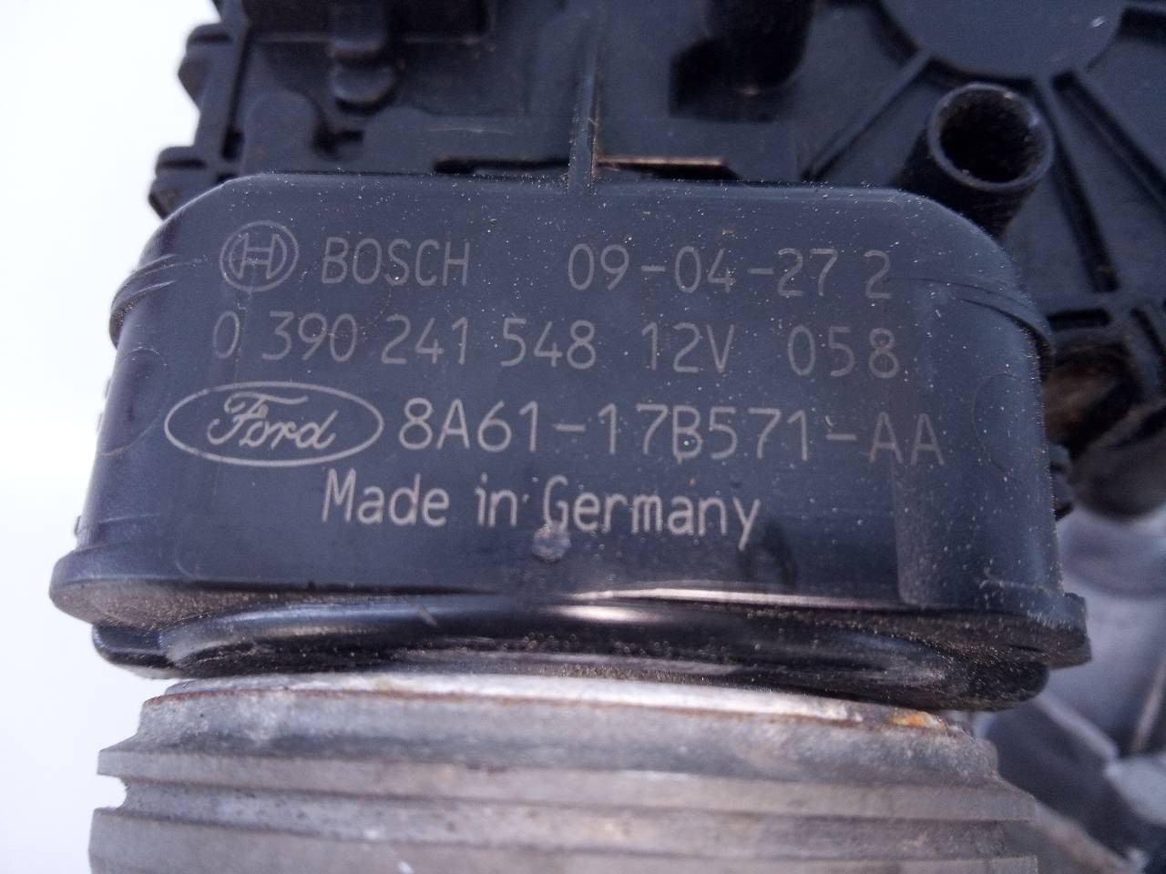 MOTOR LIMPIA DELANTERO FORD FIESTA (CB1) 0390241548 / E2-B3-15-2 / 8A6117B571AA 0390241548E2B31528A6117B571AA - Vista 2