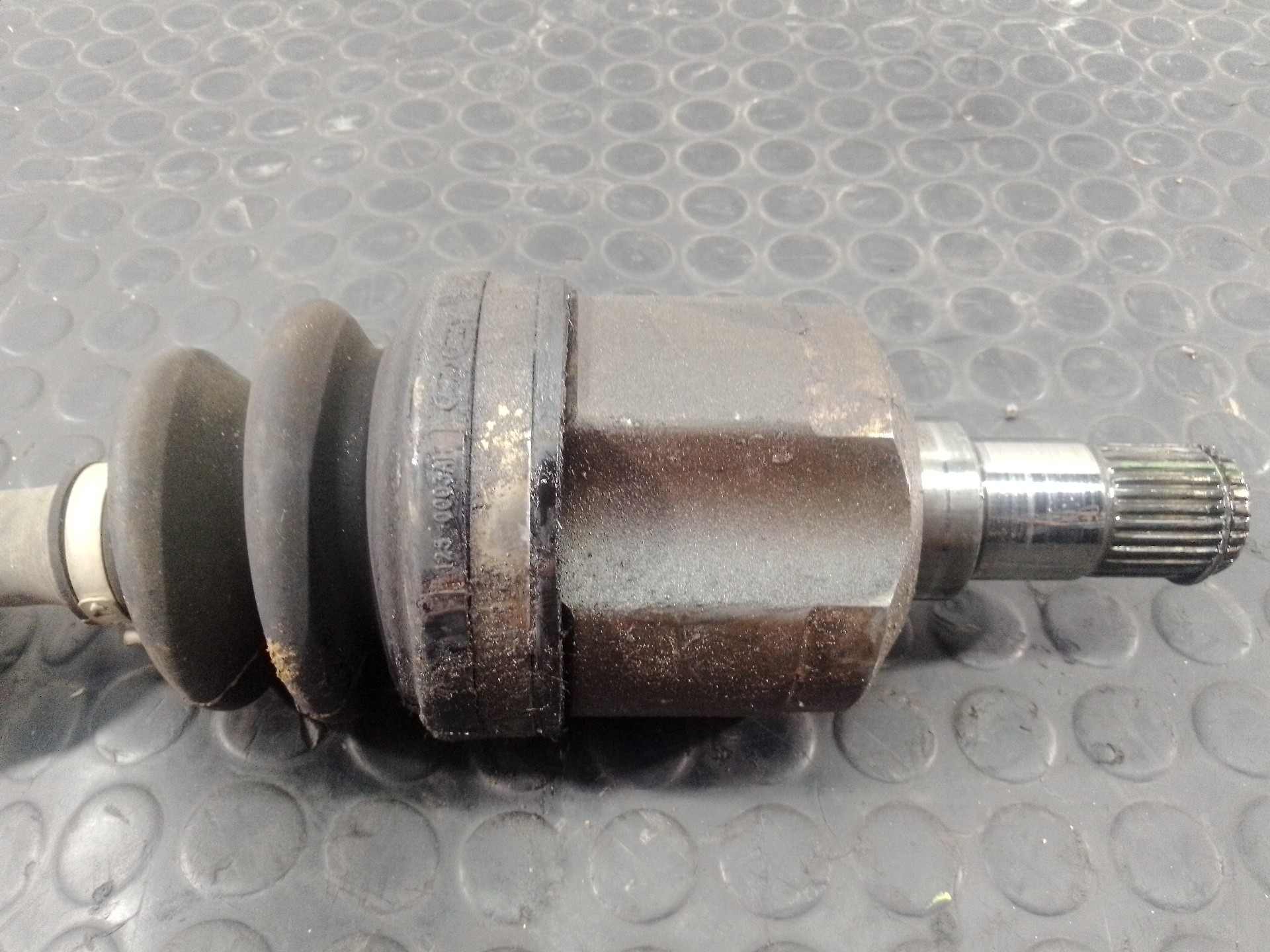 TRANSMISION DELANTERA IZQUIERDA HYUNDAI IX35 P1-A6-24 P1A624 - Vista 3