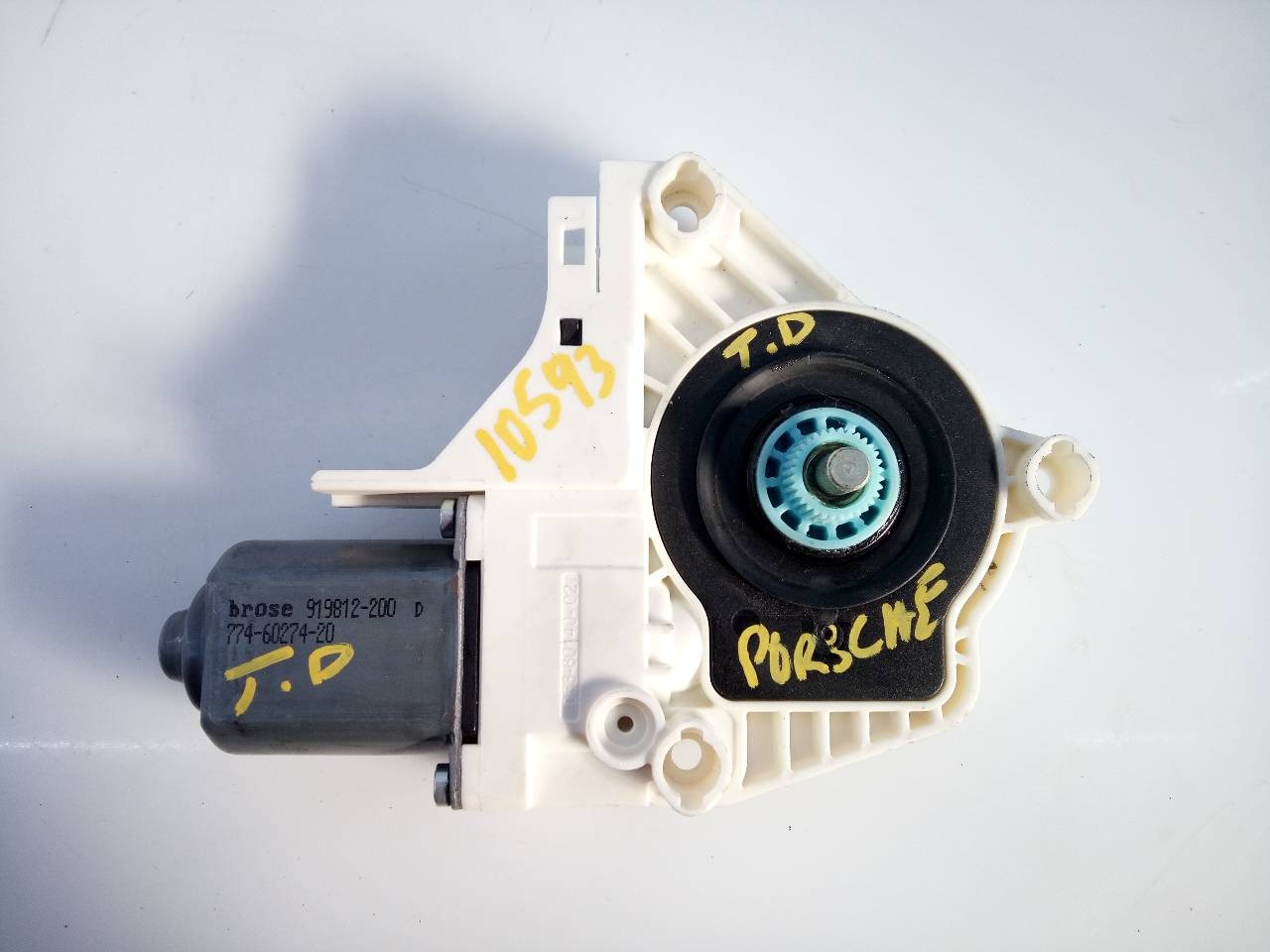 MOTOR ELEVALUNAS TRASERO DERECHO PORSCHE CAYENNE (TYP 92AA) 8K0959811A / E1-A5-51-1 8K0959811AE1A5511