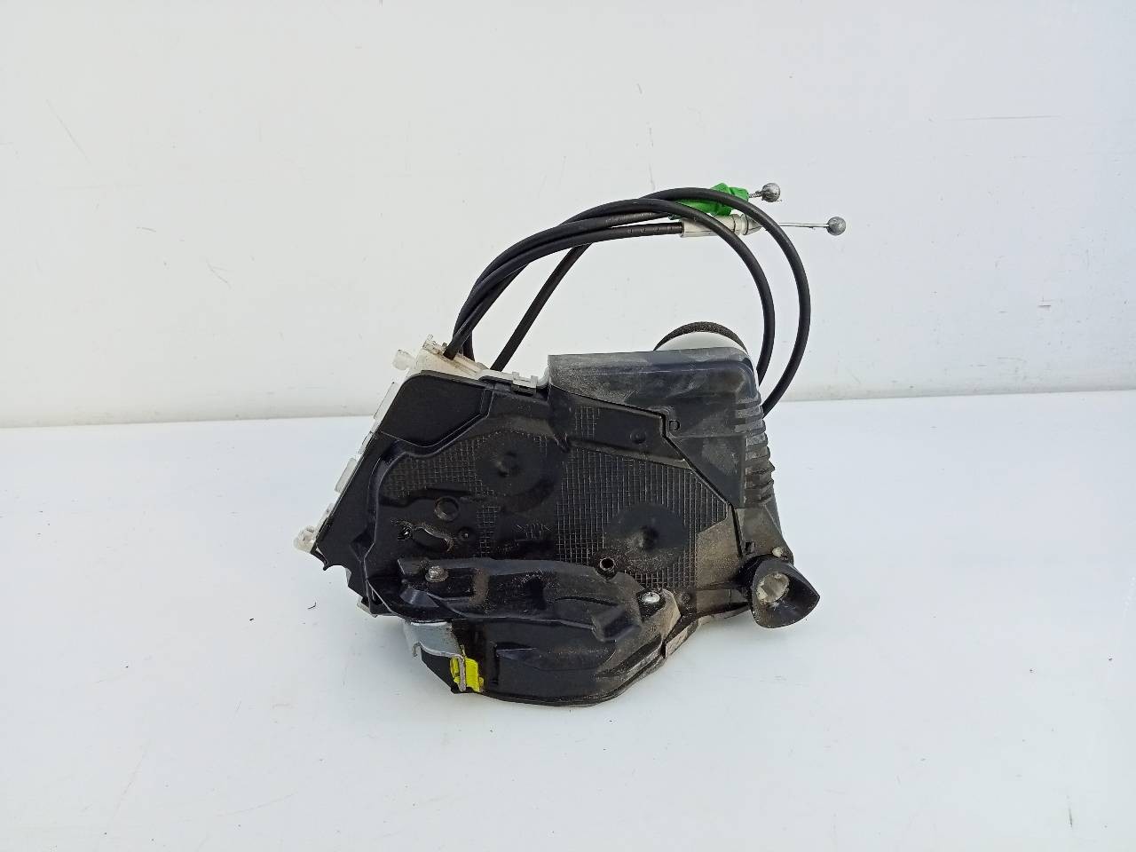 CERRADURA PUERTA DELANTERA IZQUIERDA TOYOTA YARIS E2-B4-20-1 E2B4201