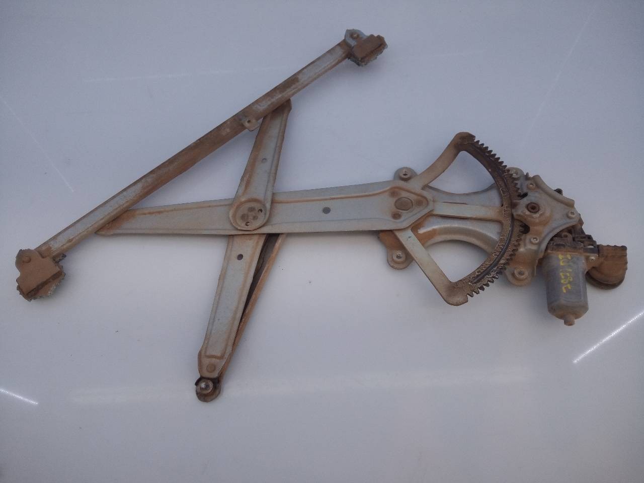 ELEVALUNAS DELANTERO IZQUIERDO TOYOTA LAND CRUISER (J12) 6980258010 / E2-B4-40-2 6980258010E2B4402