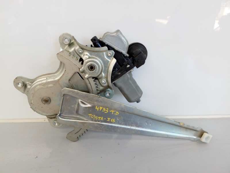 ELEVALUNAS TRASERO DERECHO TOYOTA LAND CRUISER (J15) 8572075070 / E2-B4-3-2 / 0620202452 8572075070E2B4320620202452