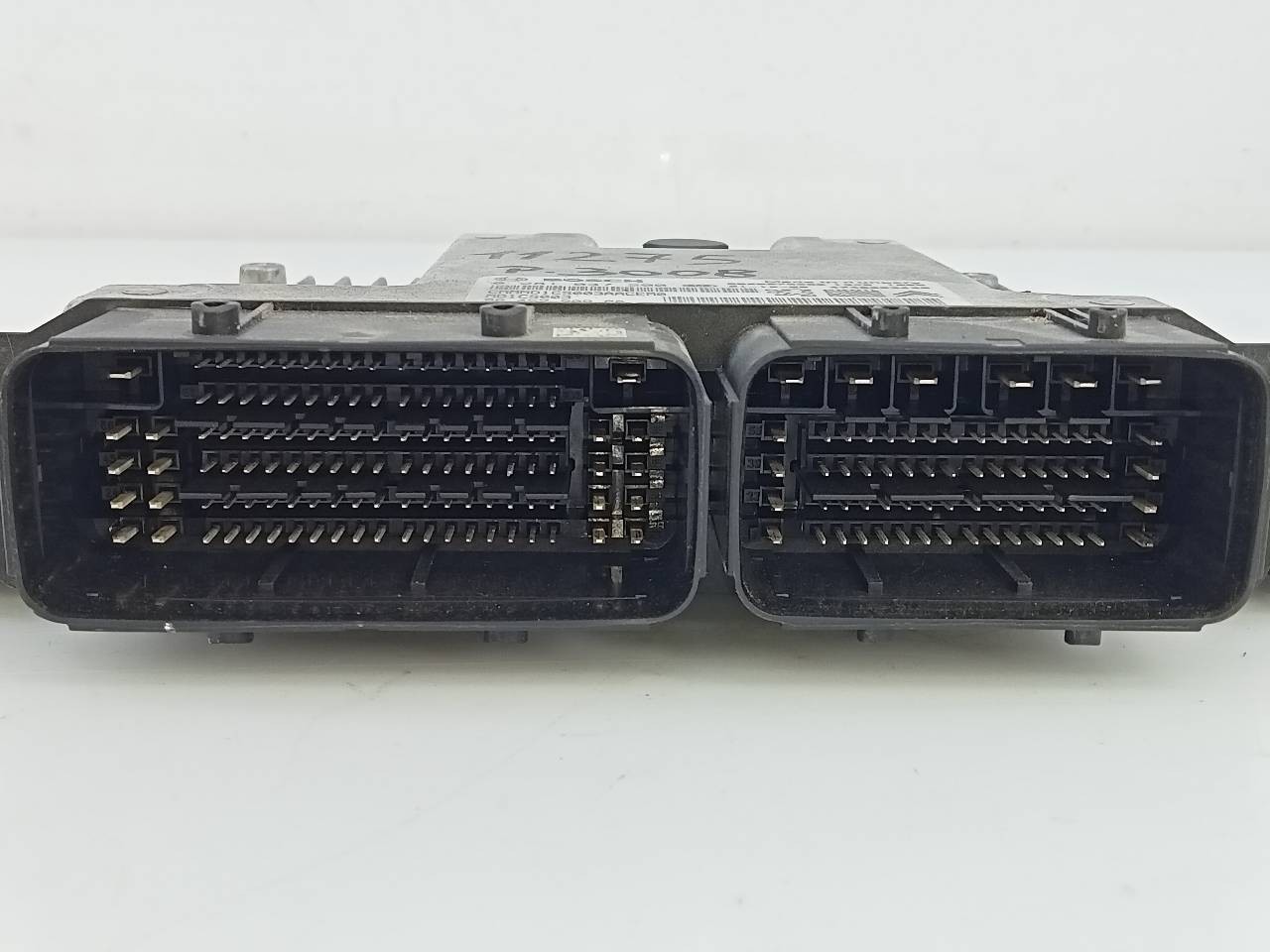 CENTRALITA MOTOR UCE PEUGEOT 3008 9845780880 / E3-B2-24-4 / 0281037200 9845780880E3B22440281037200 - Vista 2