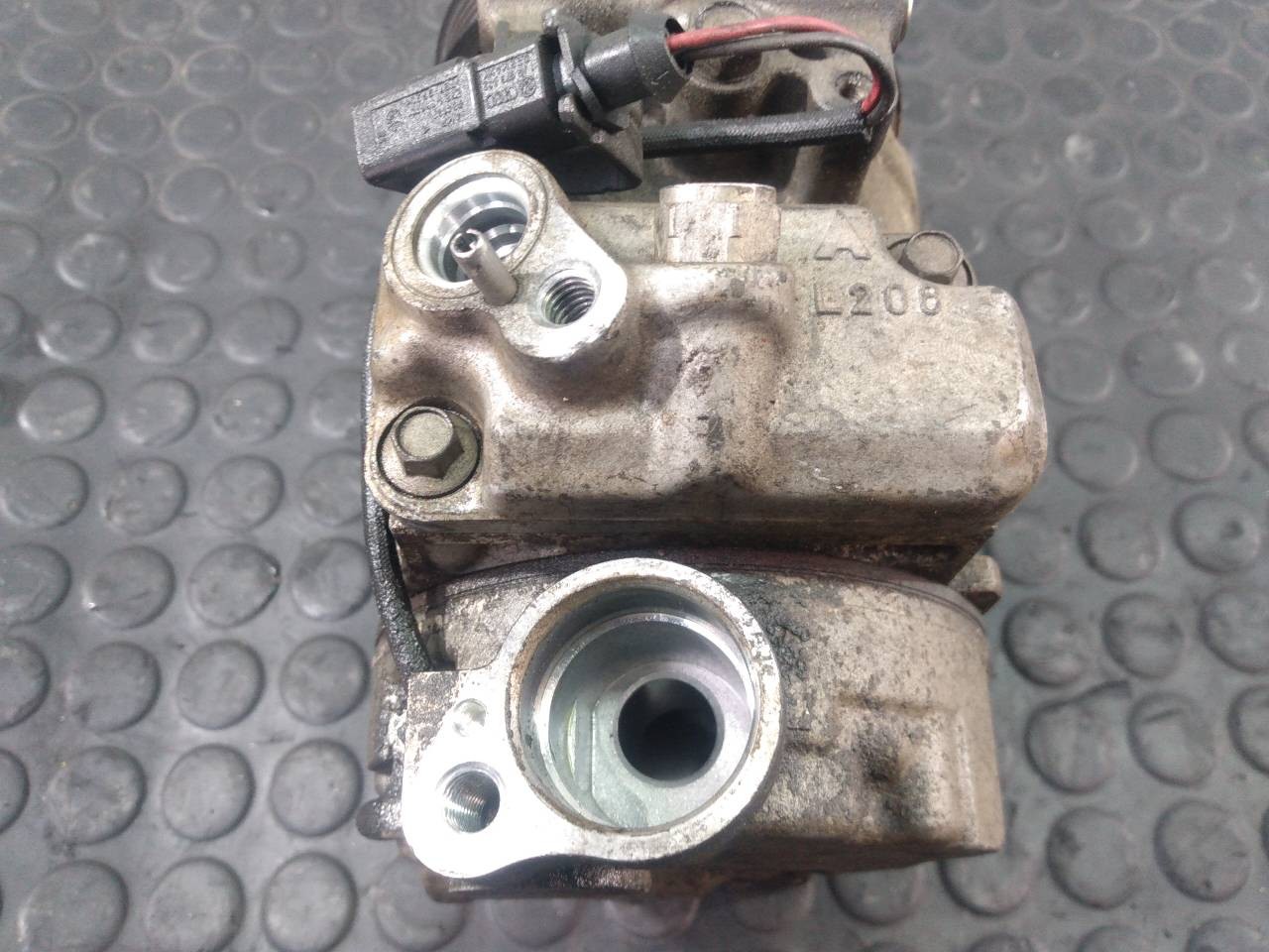 COMPRESOR AIRE ACONDICIONADO AUDI A6 AVANT (4B5) 4472208813 / P3-B2-12-1 / 6SEU12C 4472208813P3B21216SEU12C - Vista 2