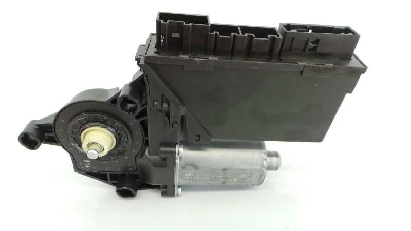 MOTOR ELEVALUNAS TRASERO DERECHO SEAT EXEO BERLINA (3R2) 8E0959802E / E1-B6-3-3 8E0959802EE1B633 - Vista 3