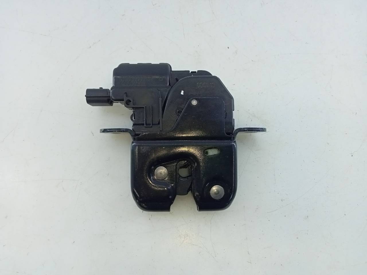 CERRADURA MALETERO / PORTON RENAULT CLIO IV 846300003R / E1-A1-32-2 / 40507160 846300003RE1A132240507160