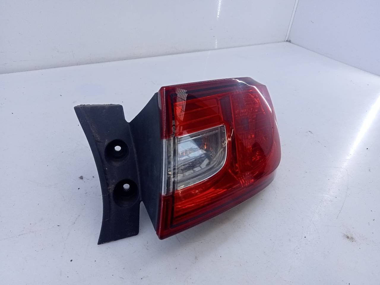 PILOTO TRASERO DERECHO RENAULT CLIO IV 265502631R / E1-A1-39-1 / FR26380202 265502631RE1A1391FR26380202 - Vista 2