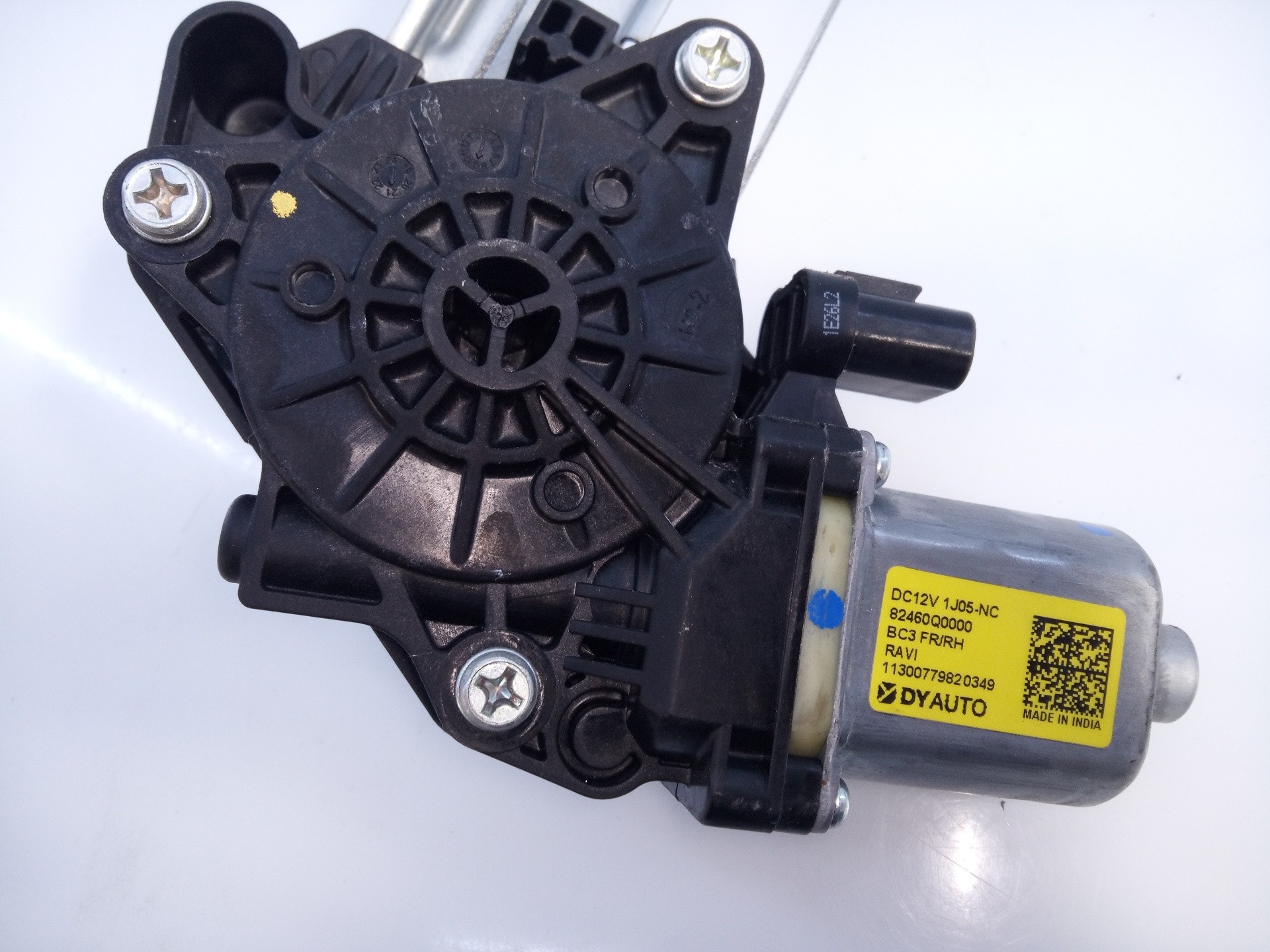 ELEVALUNAS DELANTERO DERECHO HYUNDAI I20 82460Q0010 / E2-B5-2-2 82460Q0010E2B522 - Vista 3