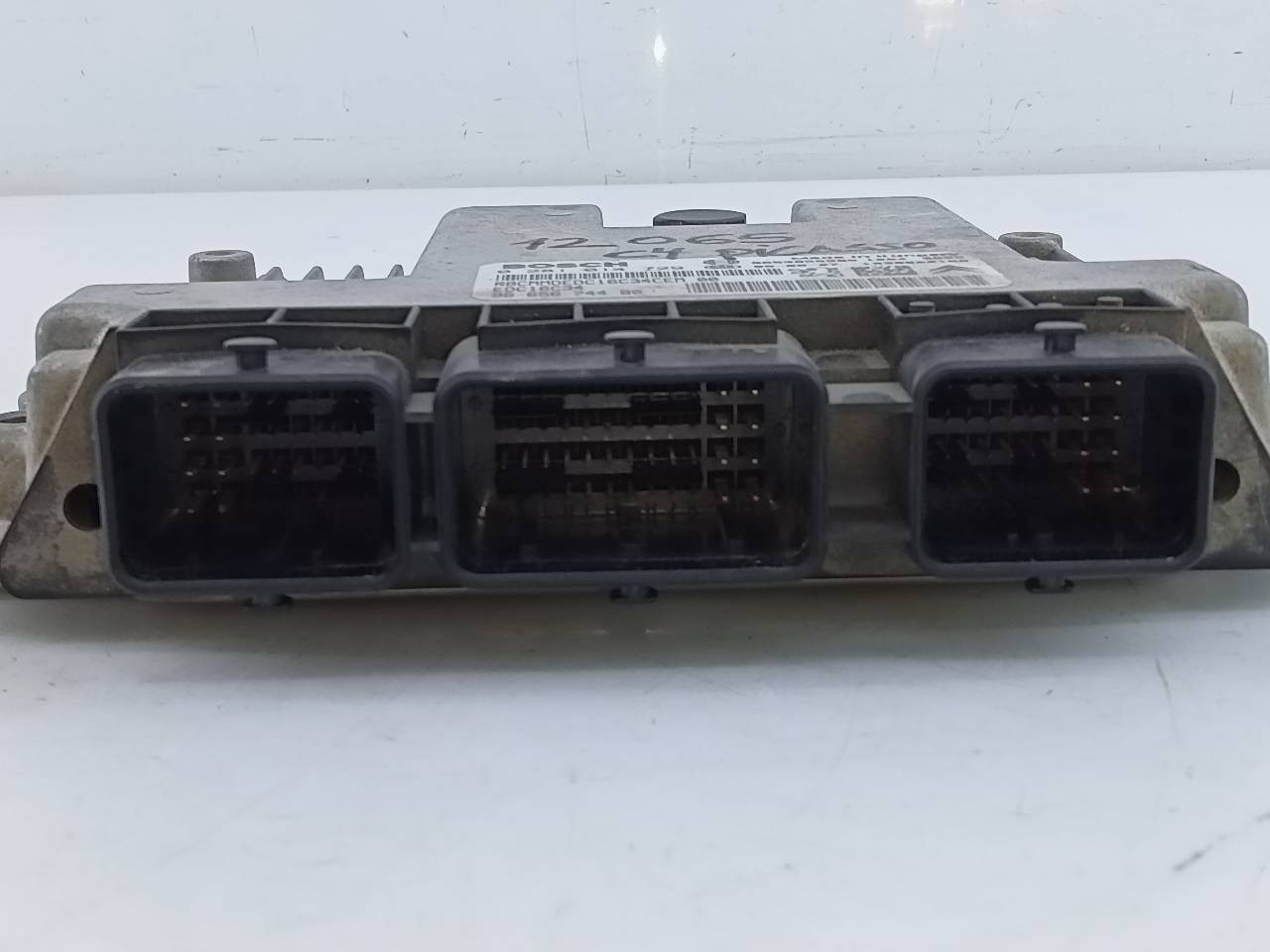 CENTRALITA MOTOR UCE CITROËN C4 PICASSO 9665674480 / E3-B2-25-3 / 0281014729 9665674480E3B22530281014729 - Vista 3