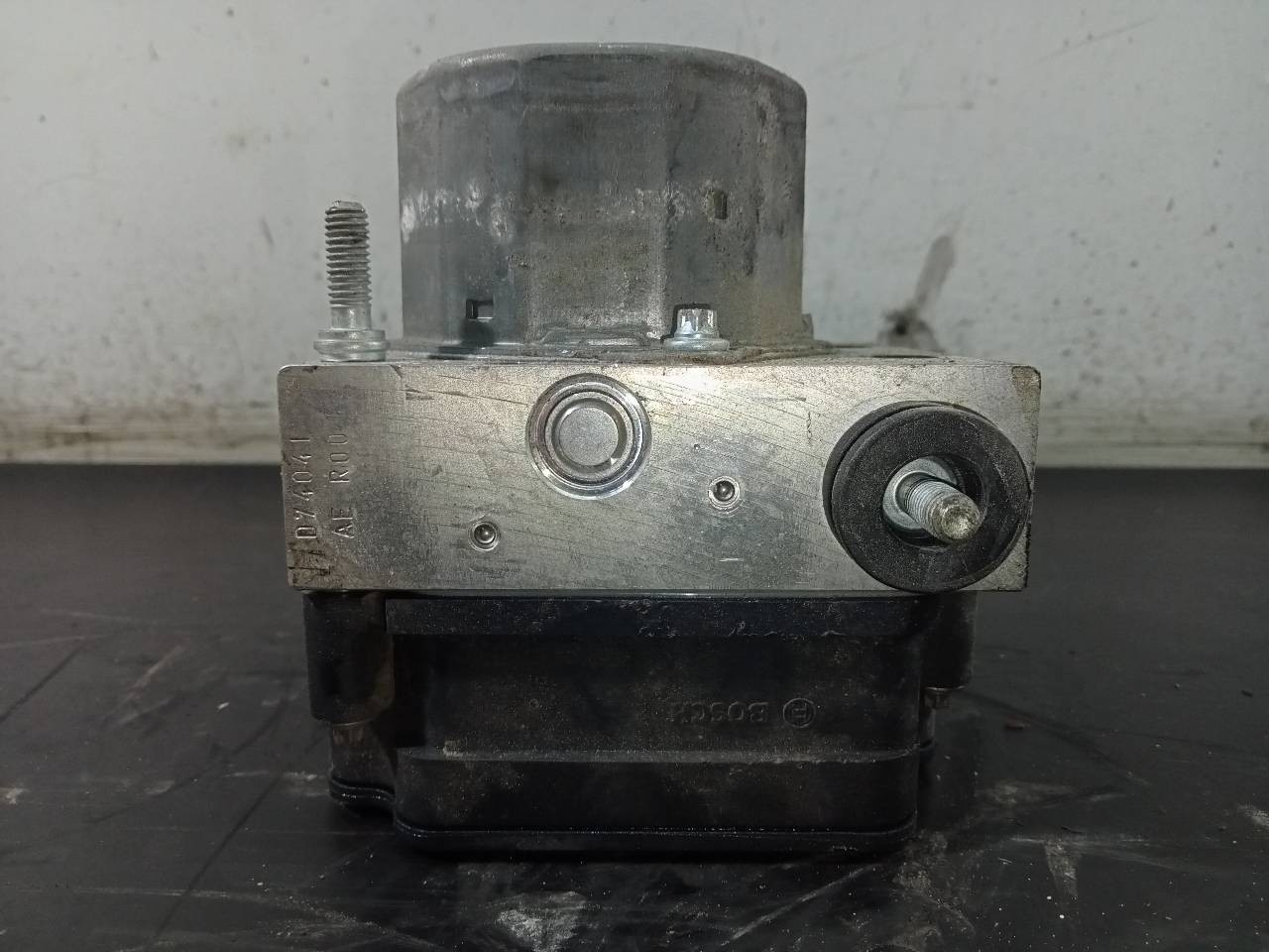 ABS MERCEDES-BENZ CLASE B (W246) A008431752 / P3-A8-2-2 / A0084317512 A008431752P3A822A0084317512 - Vista 3