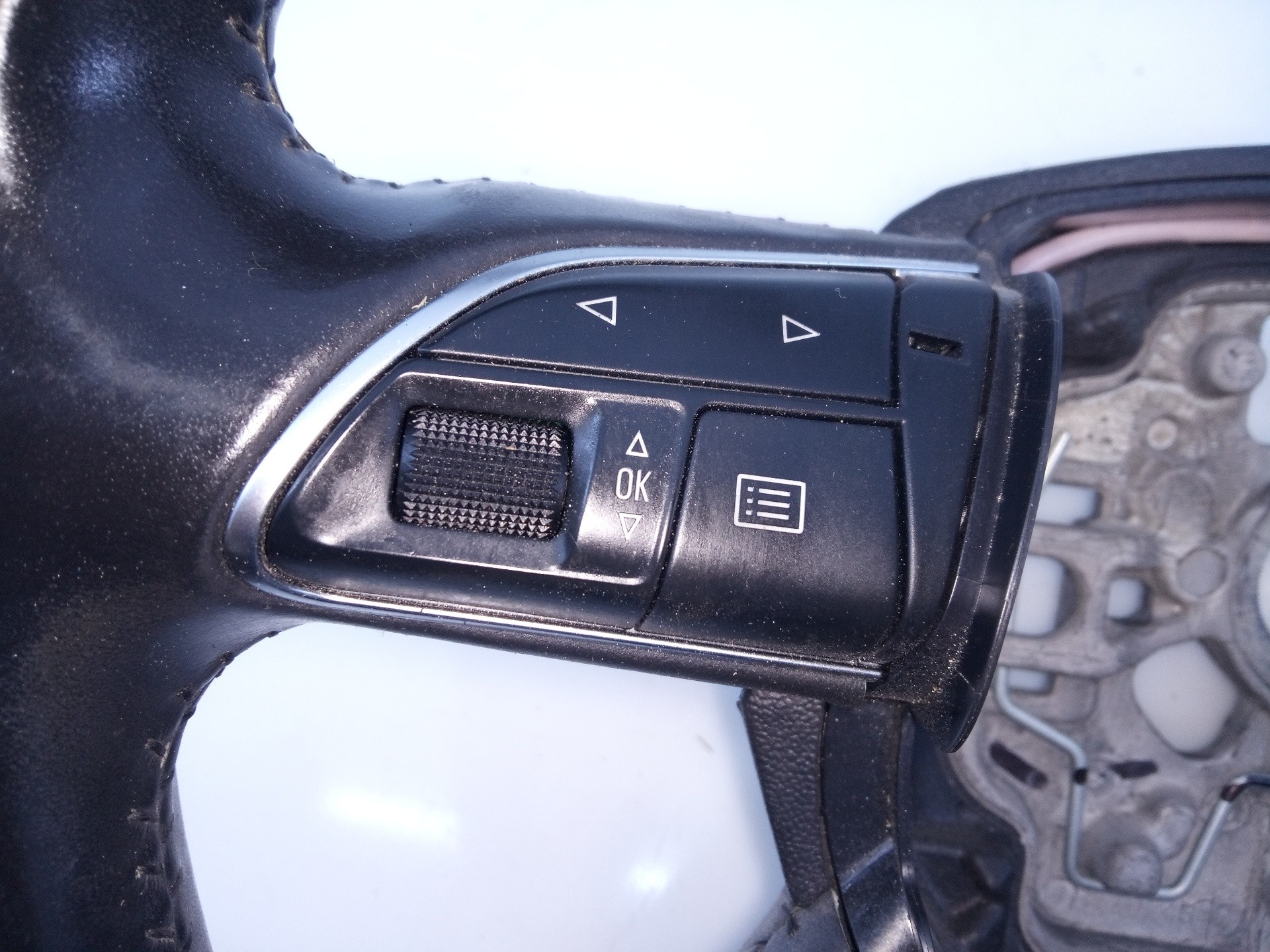 VOLANTE AUDI A6 AVANT (4G5) 4G0419091M / E1-B6-1-4 4G0419091ME1B614 - Vista 3