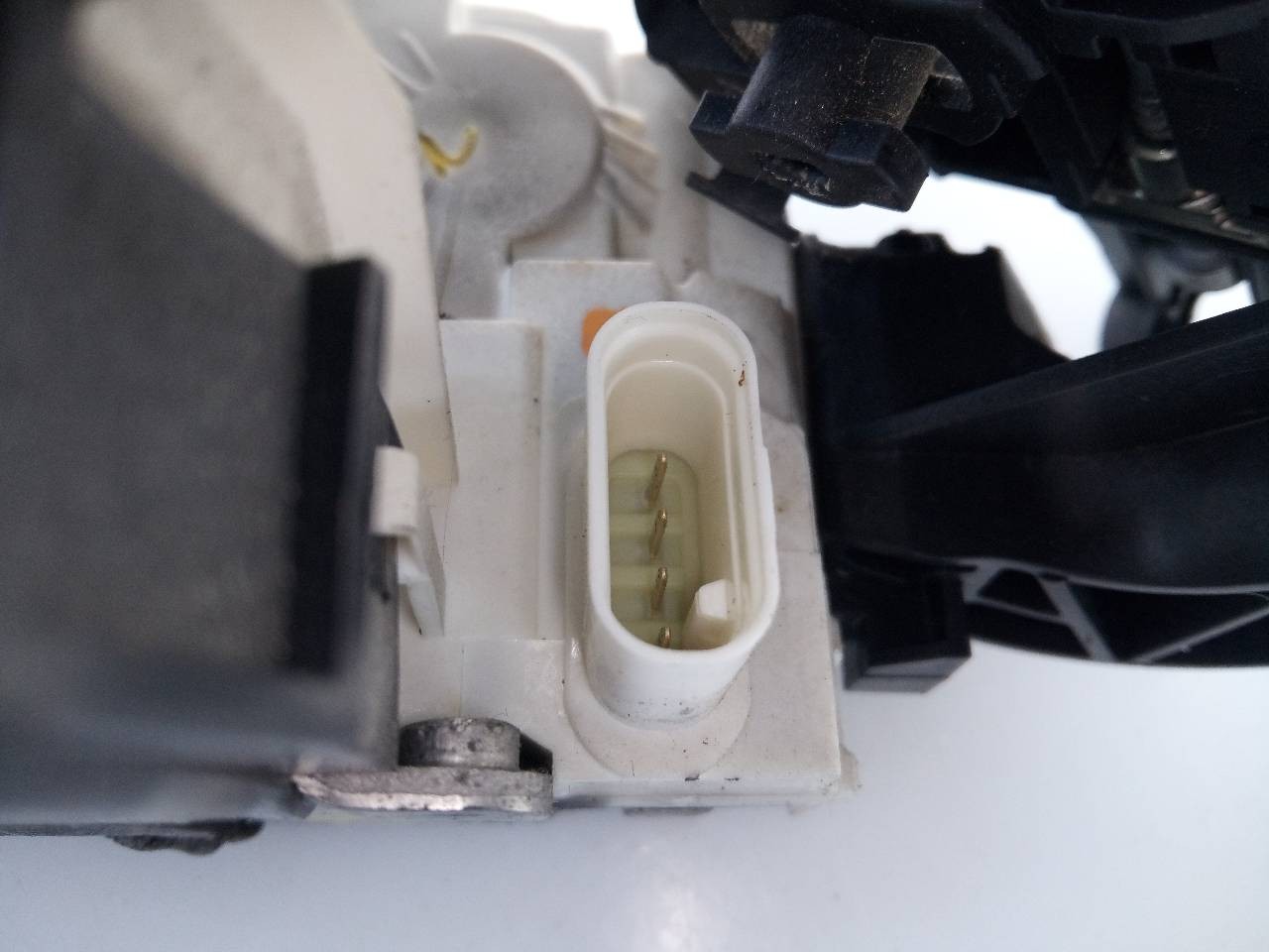 CERRADURA PUERTA TRASERA DERECHA MERCEDES-BENZ CLASE C (W204) BERLINA A2047600834 / E1-A2-16-1 A2047600834E1A2161 - Vista 2