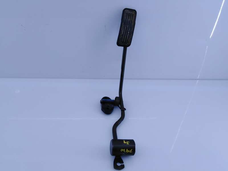 PEDAL ACELERADOR TOYOTA LAND CRUISER (J9) 7611160030 / E3-B2-13-3 7611160030E3B2133