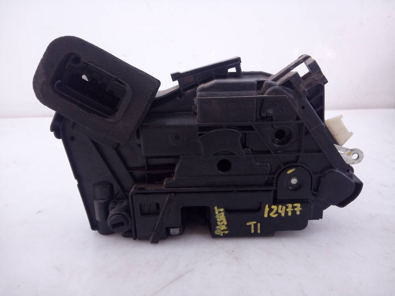 CERRADURA PUERTA TRASERA IZQUIERDA VOLKSWAGEN PASSAT LIM. (3G2) 5E0839015A / E1-B6-48-2 5E0839015AE1B6482