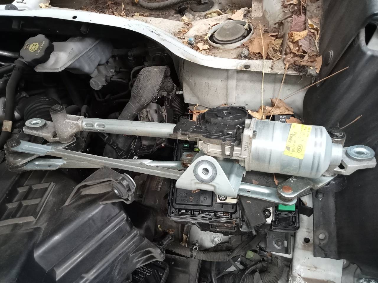 MOTOR LIMPIA DELANTERO KIA SPORTAGE 98100F1000 98100F1000