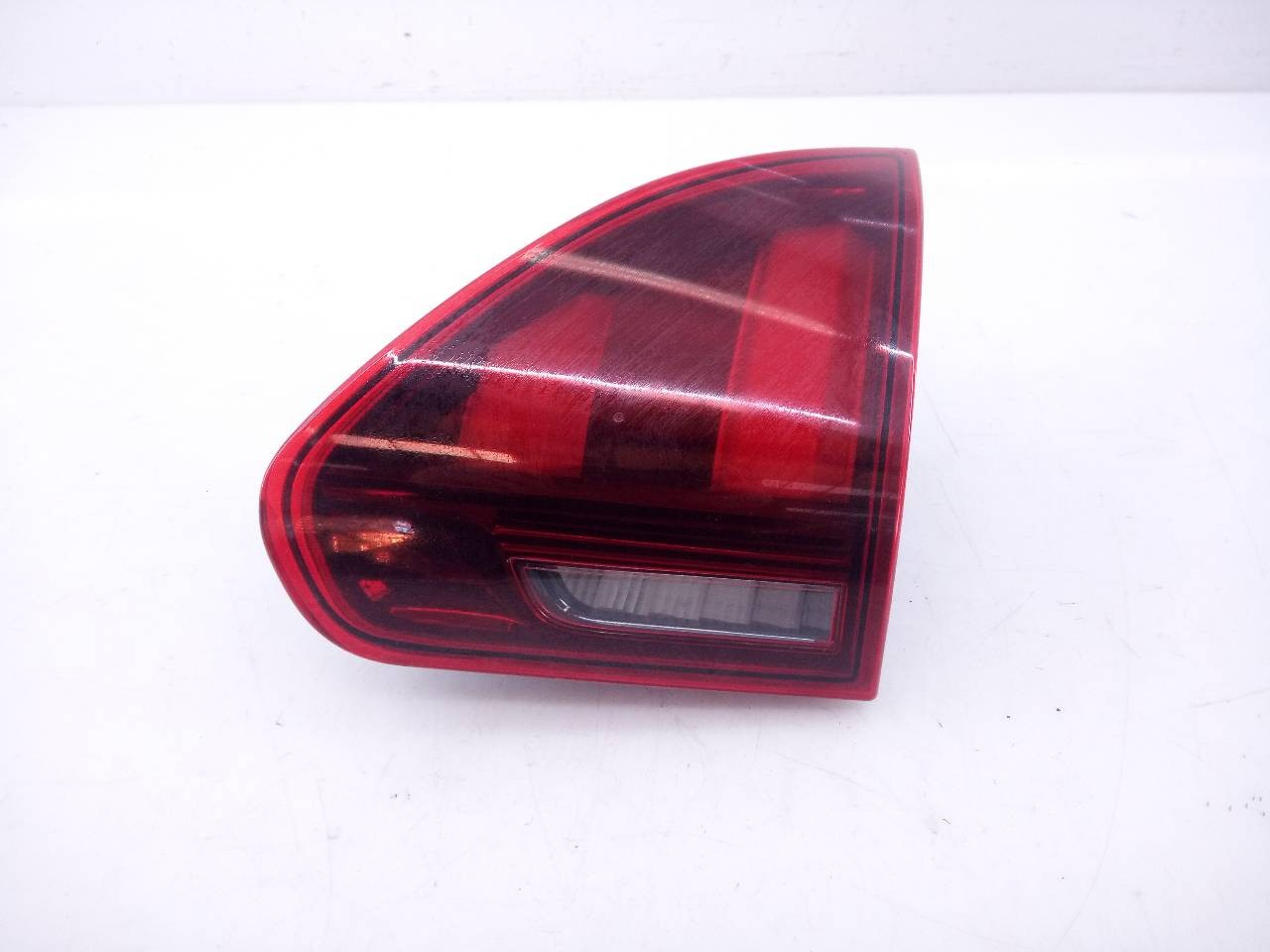 PILOTO TRASERO DERECHO PORTON PEUGEOT 2008 (--.2013->) 9814757280 / E1-A4-35-1 9814757280E1A4351