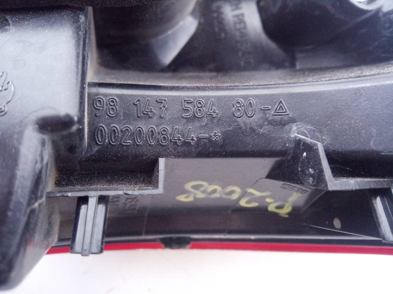 PILOTO TRASERO IZQUIERDO PORTON PEUGEOT 2008 (--.2013->) 9814758480 / E1-A4-35-1 9814758480E1A4351 - Vista 3
