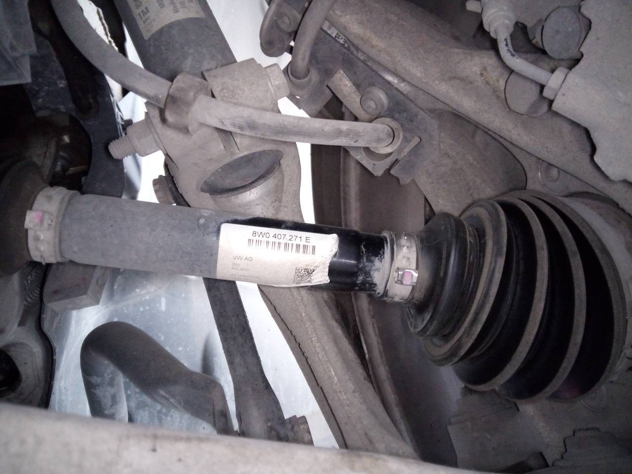 TRANSMISION DELANTERA DERECHA AUDI A4 BERLINA (8W2) 8W0407271E 8W0407271E