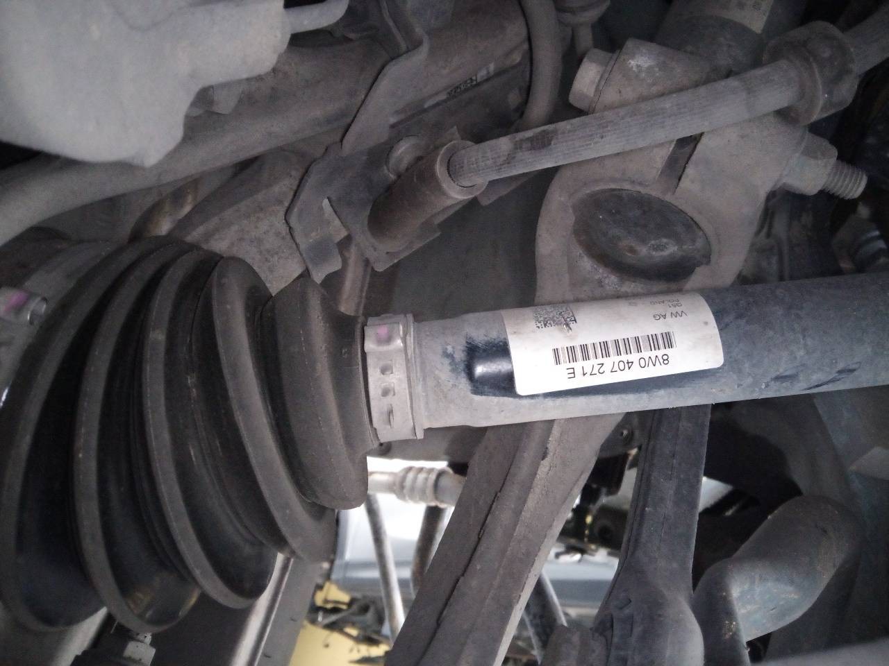 TRANSMISION DELANTERA IZQUIERDA AUDI A4 BERLINA (8W2) 8W0407271E 8W0407271E