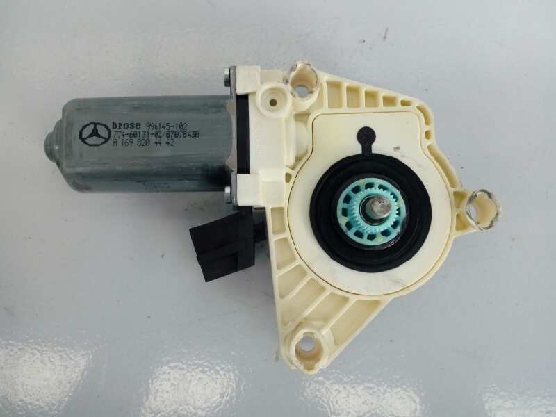 MOTOR ELEVALUNAS DELANTERO DERECHO MERCEDES-BENZ CLASE B (W245) 1698204442 / E1-A2-2-2 / 1698204442 1698204442E1A2221698204442