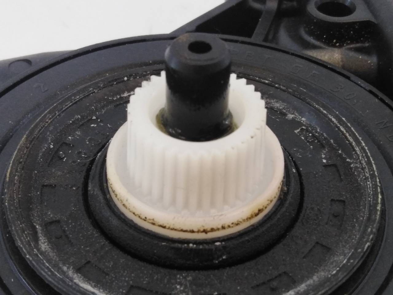 MOTOR ELEVALUNAS DELANTERO DERECHO VOLKSWAGEN PASSAT VARIANT (365) 988693318 / E1-B6-24-2 / 3AA959702A 988693318E1B62423AA959702A - Vista 2