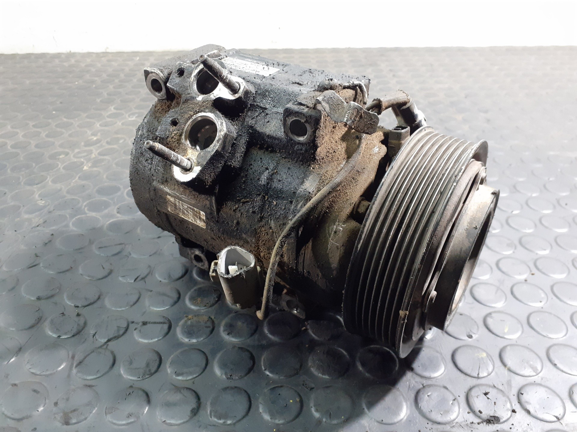 COMPRESOR AIRE ACONDICIONADO TOYOTA LAND CRUISER (J12) 4472205261 / P3-A2-4-3 4472205261P3A243