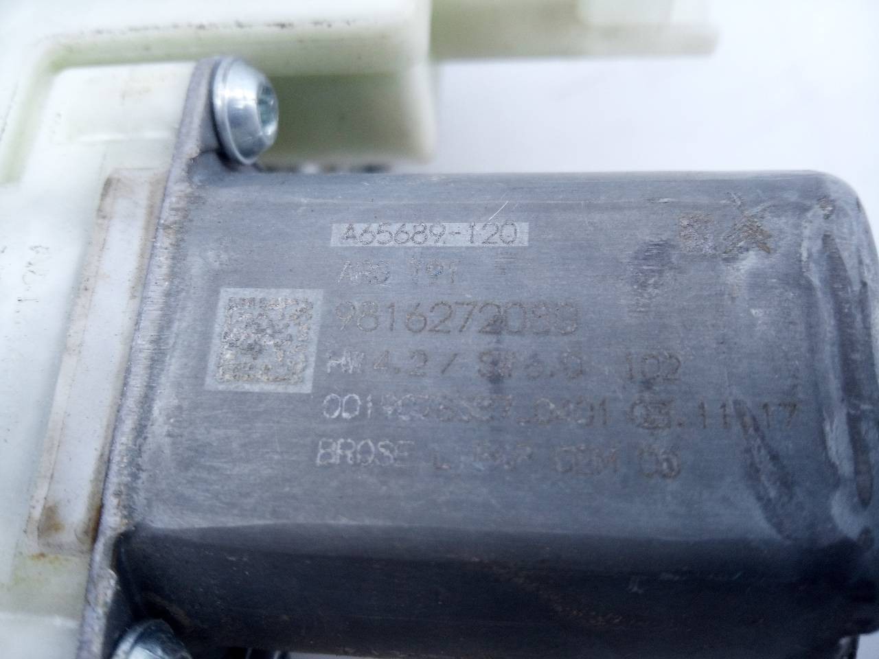 ELEVALUNAS TRASERO IZQUIERDO PEUGEOT 308 9816272080 / E1-A4-52-1 9816272080E1A4521 - Vista 3
