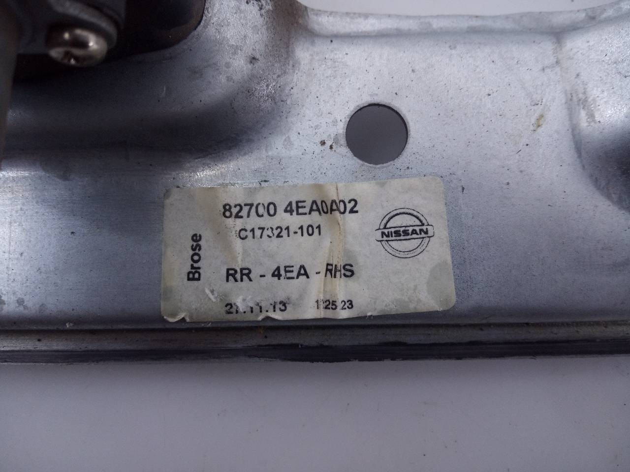 ELEVALUNAS TRASERO DERECHO NISSAN QASHQAI (J11) 827004EA0A02 / E2-A4-61-2 / C17321101 827004EA0A02E2A4612C17321101 - Vista 2