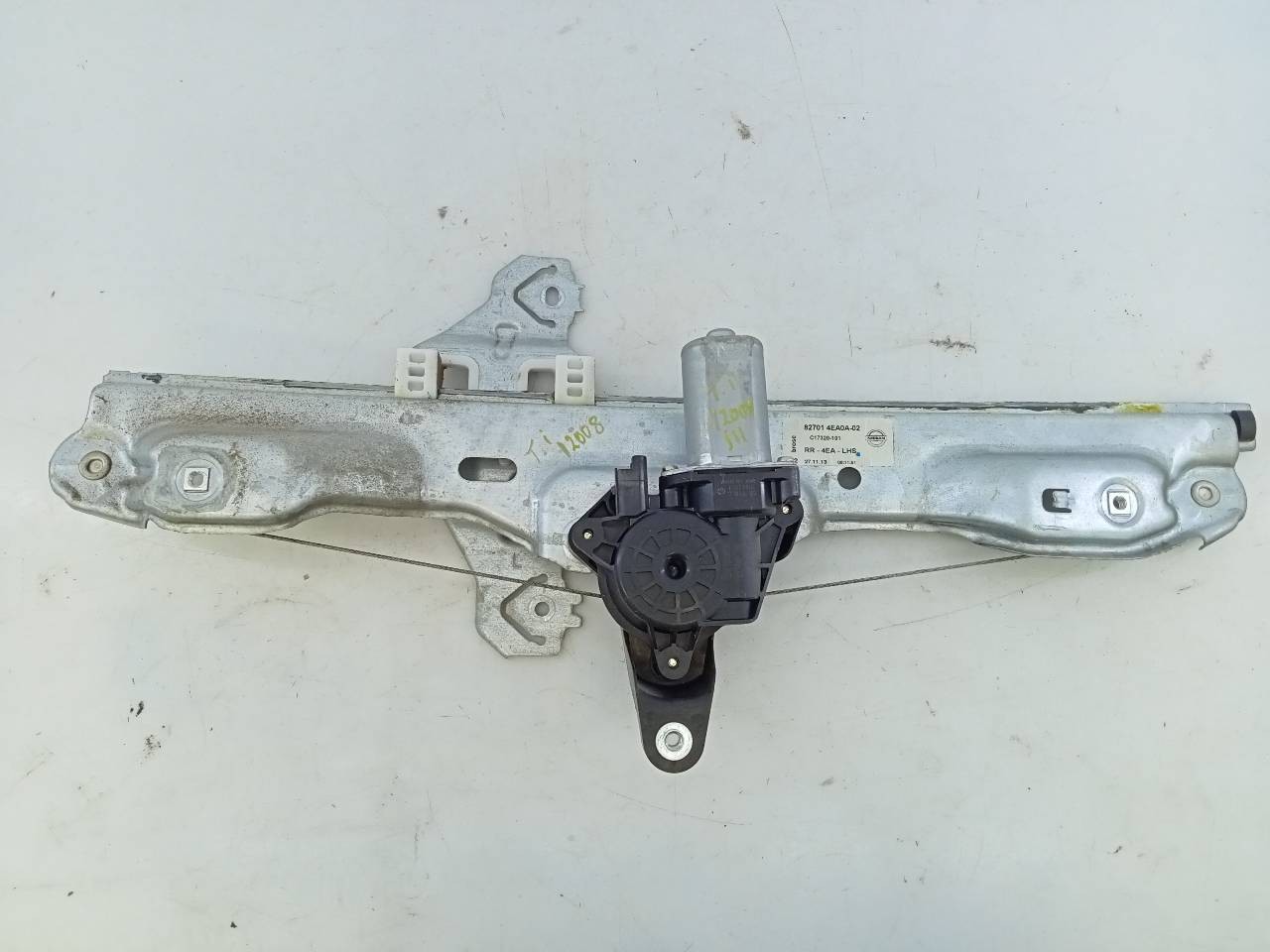 ELEVALUNAS TRASERO IZQUIERDO NISSAN QASHQAI (J11) 827014EA0A02 / E2-A4-60-1 / C173220101 827014EA0A02E2A4601C173220101