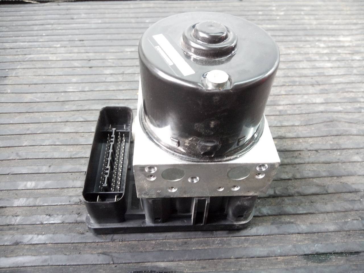 ABS BMW SERIE 3 BERLINA (E90) 3451676476301 / P3-A8-5-3 / 10096008393 3451676476301P3A85310096008393
