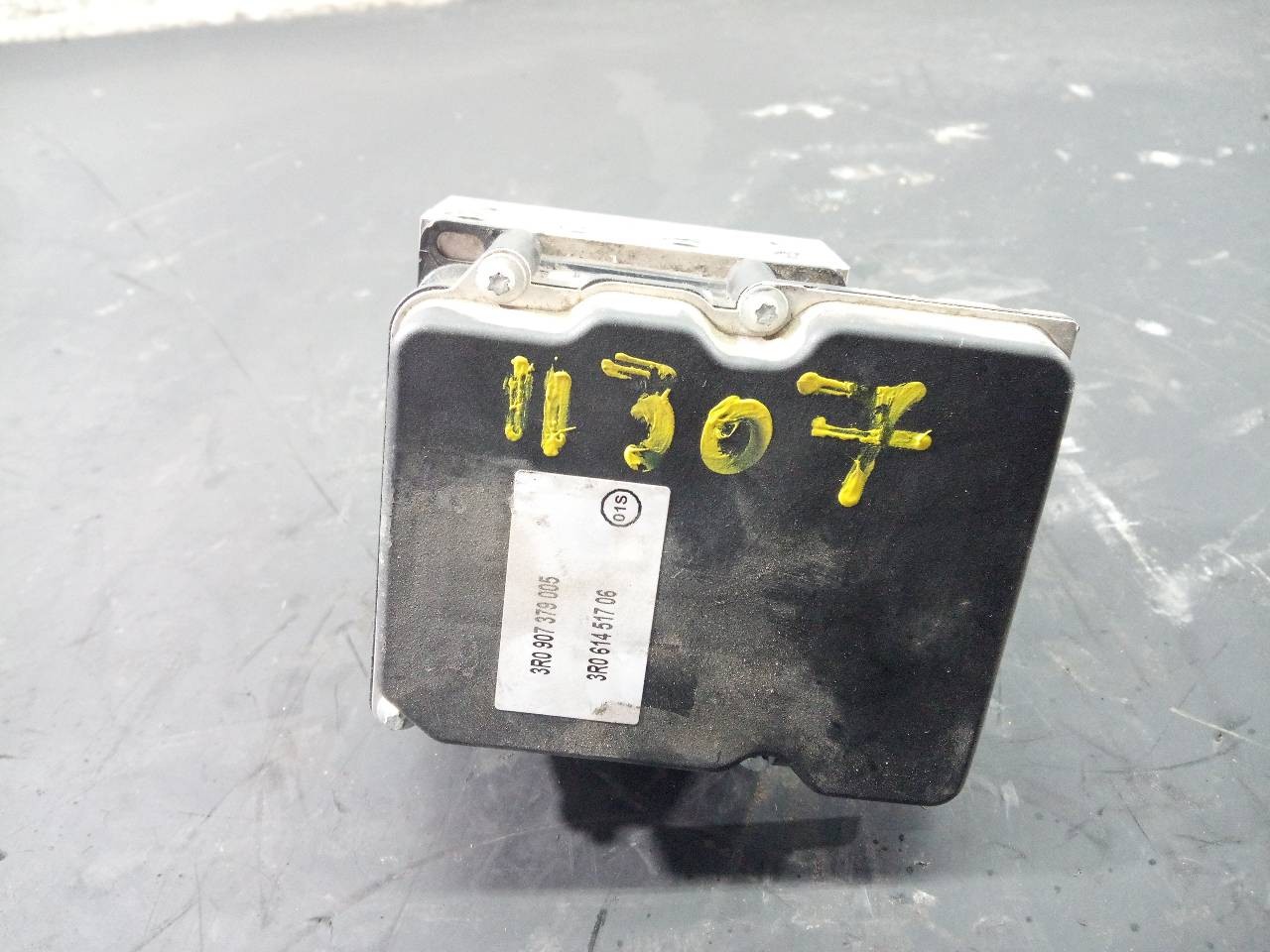 ABS SEAT EXEO ST (3R5)(2009>) 3R0614517 / P3-A8-13-3 / 0265234813 3R0614517P3A81330265234813