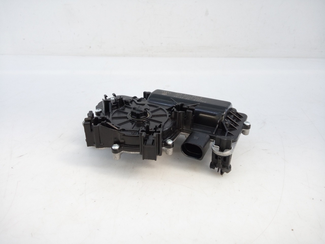 MOTOR CIERRE CENTRALIZADO SKODA OCTAVIA LIM. (NX3) 5TA827887B / E1-A5-47-1 5TA827887BE1A5471 - Vista 3