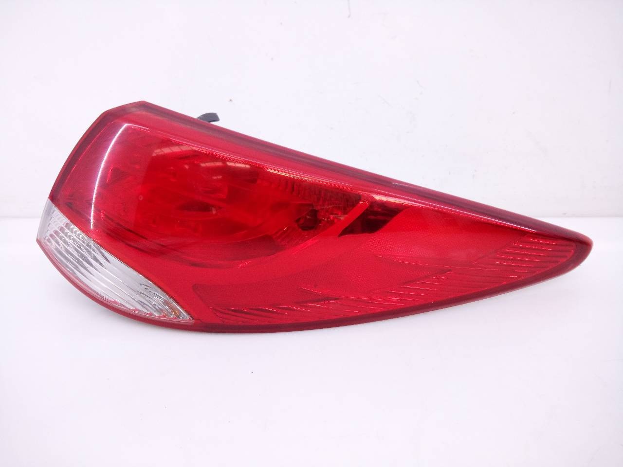 PILOTO TRASERO DERECHO HYUNDAI IX35 924022Y0 / E2-B5-59-2 924022Y0E2B5592