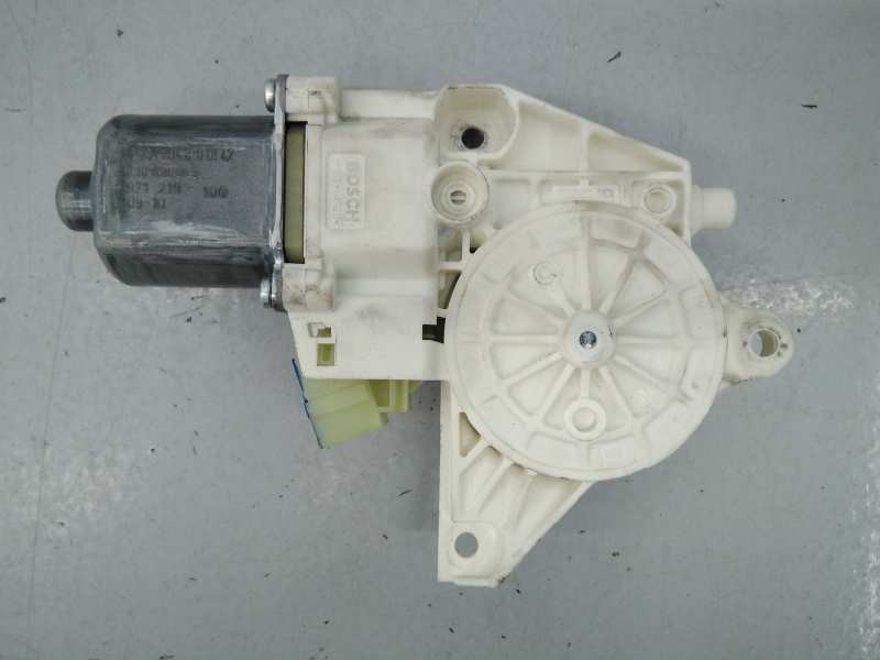 MOTOR ELEVALUNAS DELANTERO IZQUIERDO MERCEDES-BENZ CLASE E (W212) LIM. A2048200142 / E1-A2-36-2 A2048200142E1A2362
