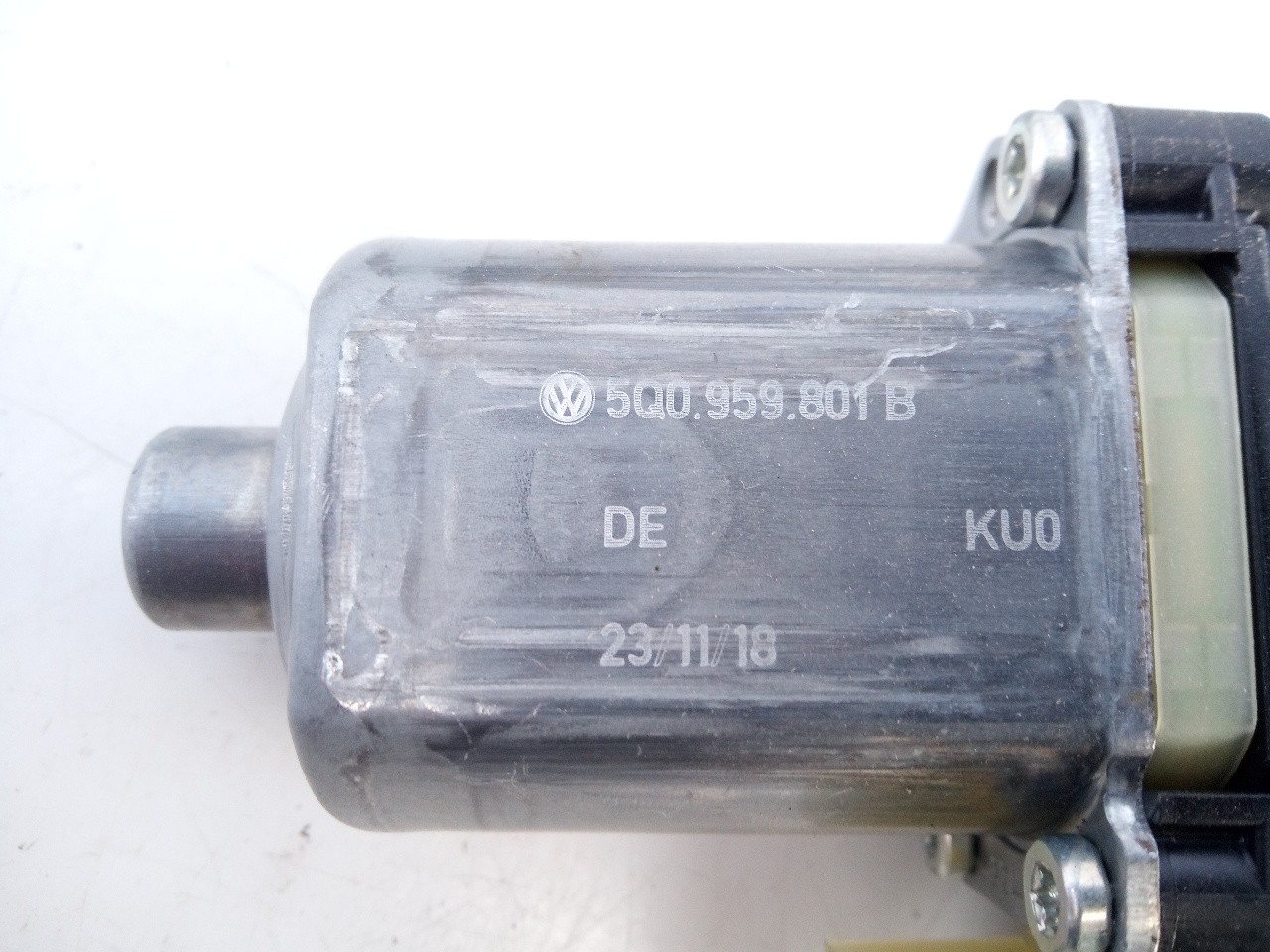 ELEVALUNAS DELANTERO IZQUIERDO SEAT ATECA (KH7) 5Q0959801B / E1-A5-40-2 5Q0959801BE1A5402 - Vista 2