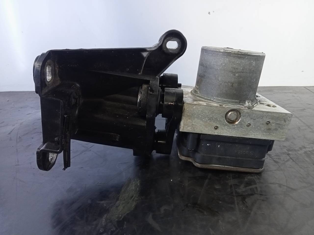 ABS MERCEDES-BENZ CLASE E (W212) LIM. A2124311048 / P3-B8-22-4 / 269654 A2124311048P3B8224269654 - Vista 2
