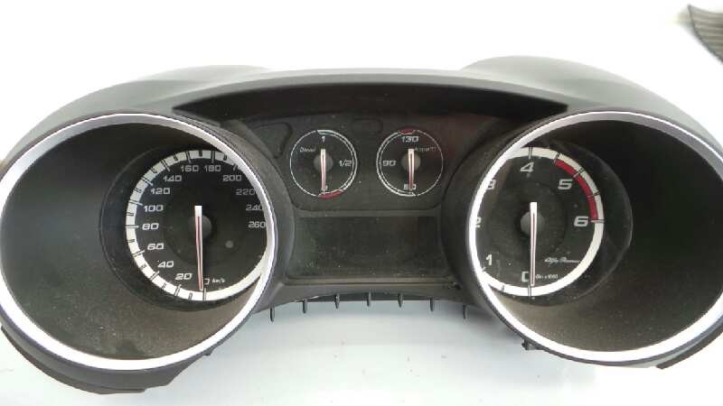CUADRO INSTRUMENTOS ALFA ROMEO GIULIETTA (191) 50521957 / E3-A4-22-1 / A2C32419300 50521957E3A4221A2C32419300 - Vista 3