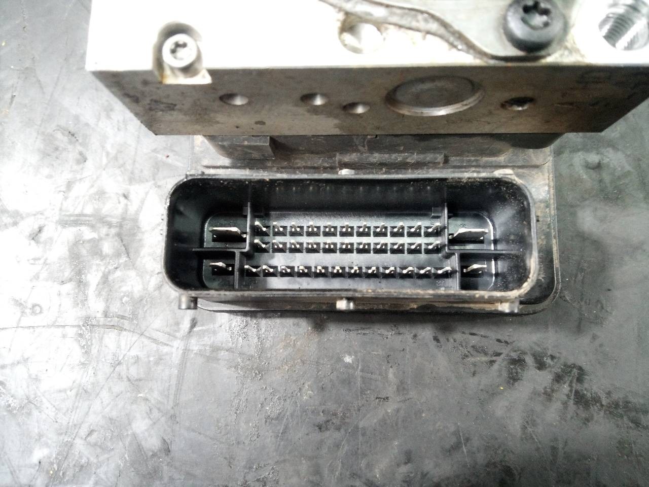 ABS KIA SPORTAGE 589203U420 / P3-B9-17-1 / 046GAE1D12239929 589203U420P3B9171046GAE1D12239929 - Vista 3