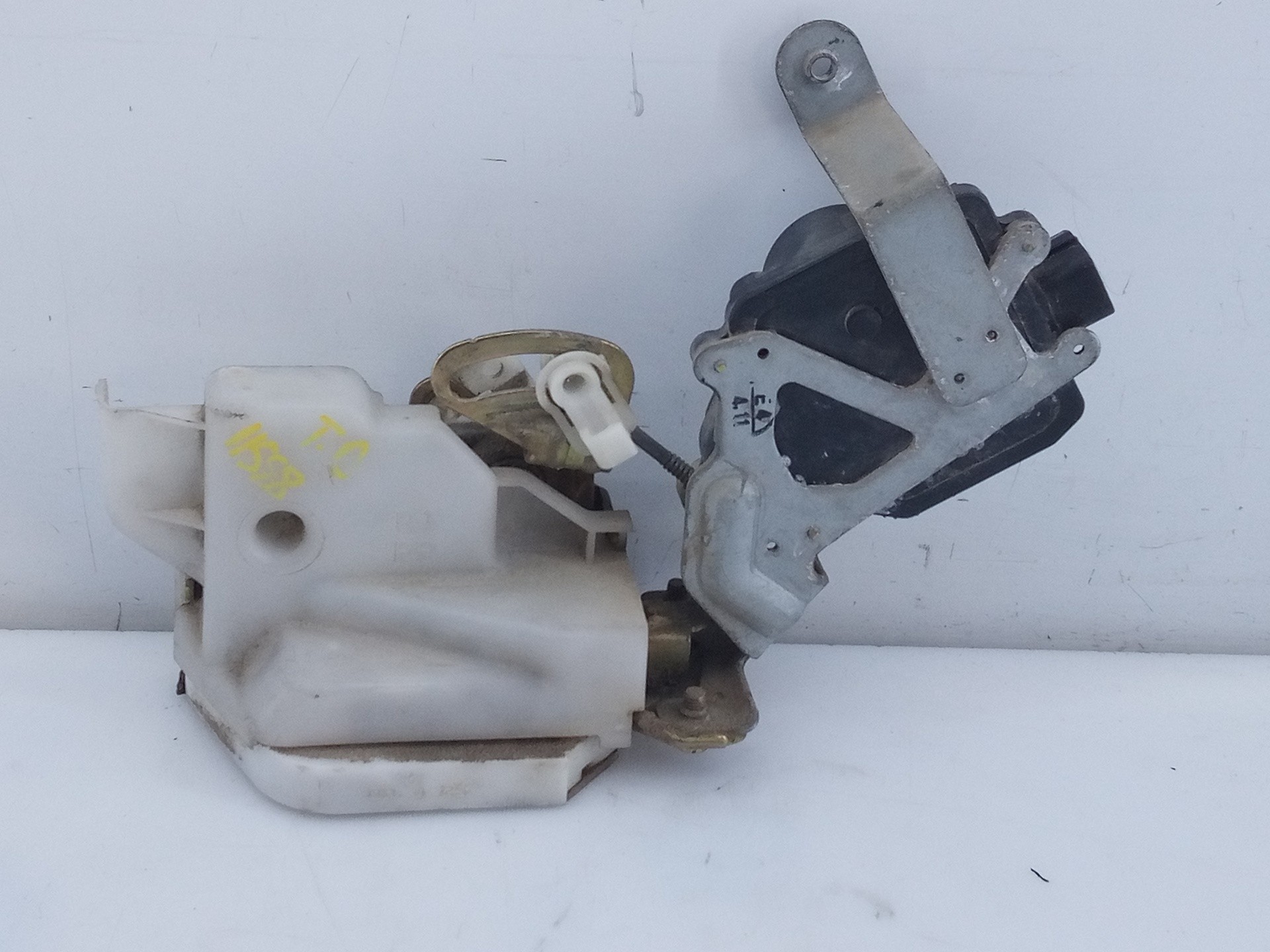 CERRADURA PUERTA TRASERA DERECHA MITSUBISHI MONTERO (V60/V70) MR349288 / E2-B4-55-2 / 1015280120 MR349288E2B45521015280120