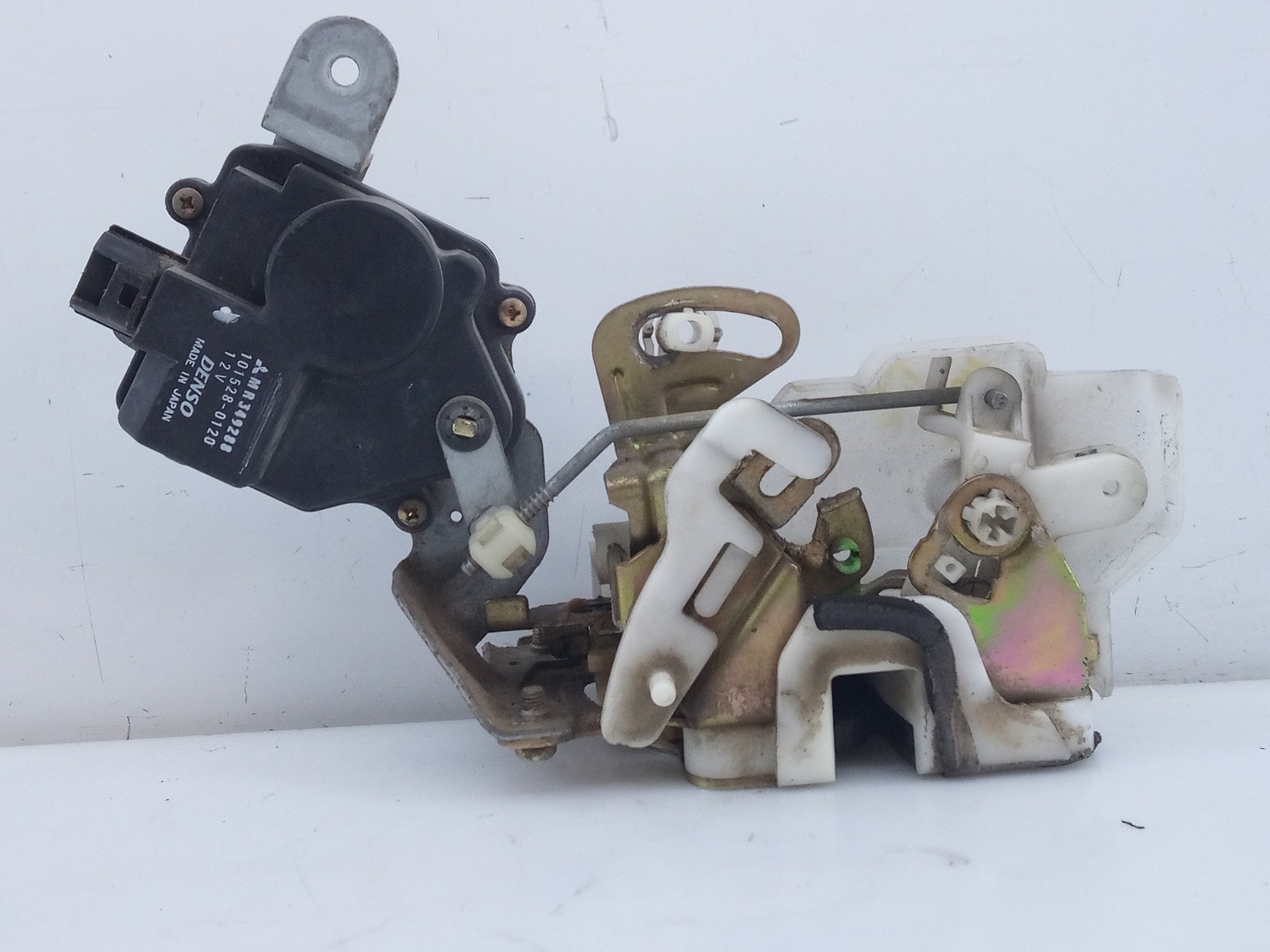 CERRADURA PUERTA TRASERA DERECHA MITSUBISHI MONTERO (V60/V70) MR349288 / E2-B4-55-2 / 1015280120 MR349288E2B45521015280120 - Vista 3