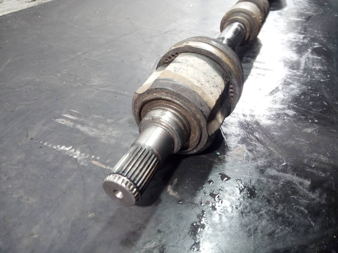 TRANSMISION DELANTERA DERECHA KIA SPORTAGE Y930RPJKN321VC / P1-B6-32 Y930RPJKN321VCP1B632 - Vista 3